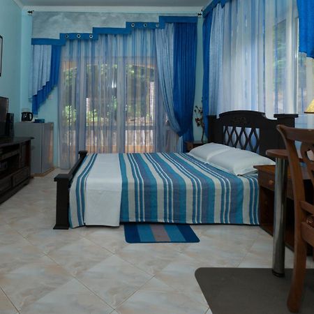 Seybreeze Villa อองซ์รอแยล ภายนอก รูปภาพ