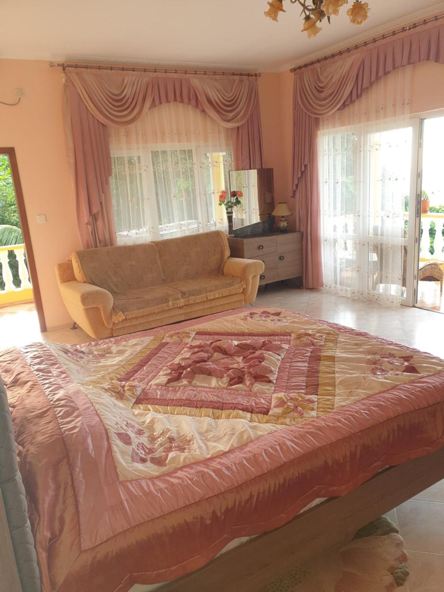 Seybreeze Villa อองซ์รอแยล ภายนอก รูปภาพ