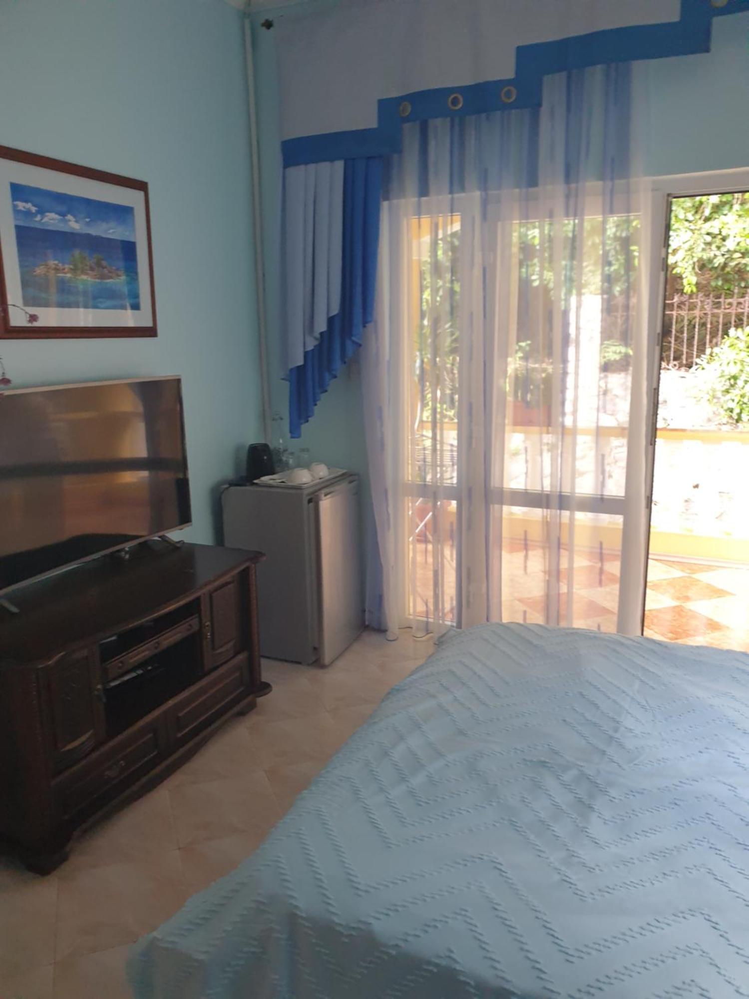 Seybreeze Villa อองซ์รอแยล ภายนอก รูปภาพ